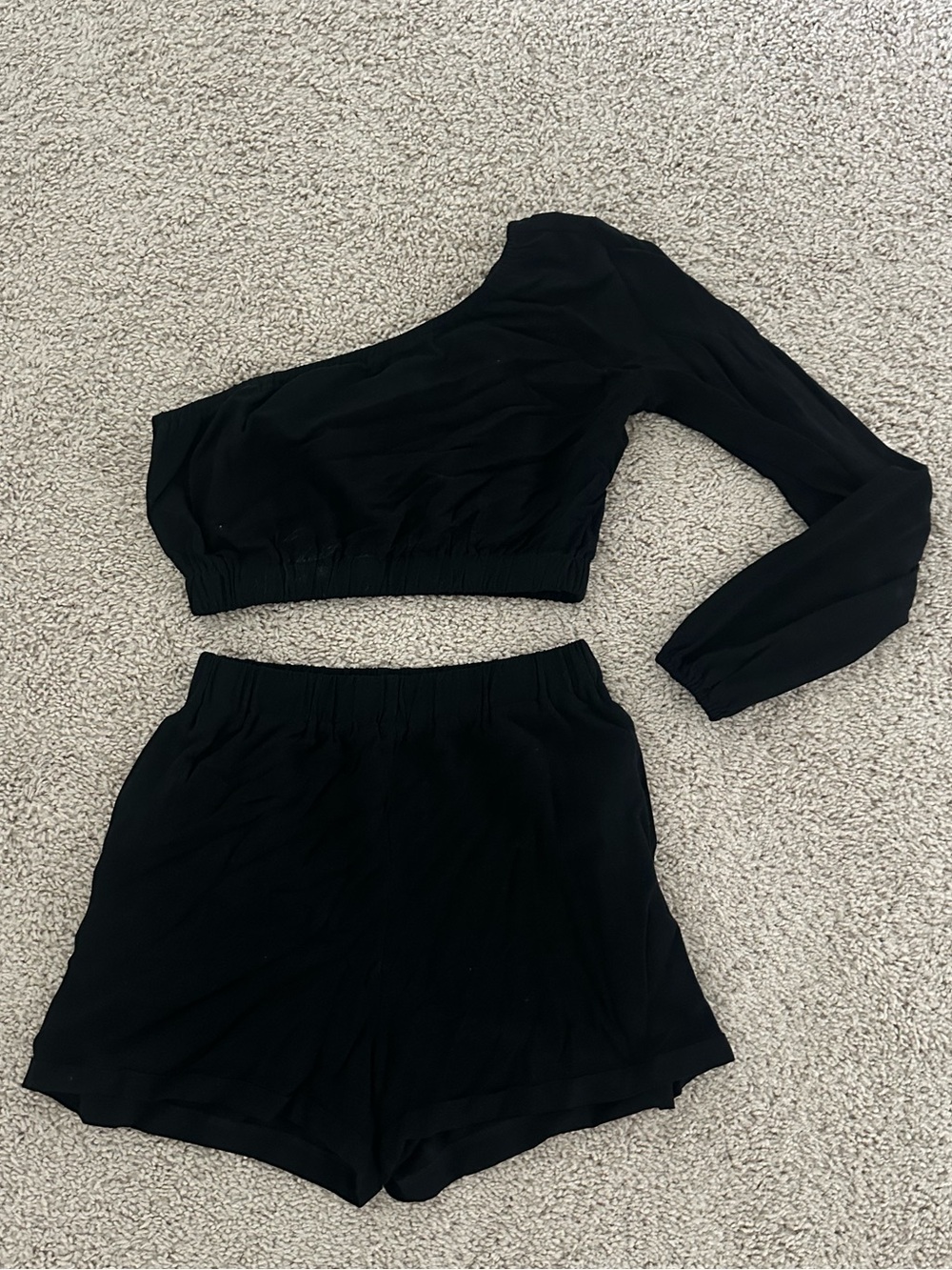 Forever 21 Black One-Shoulder Romper Set